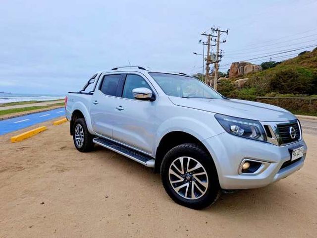 NISSAN NAVARA TOPE DE LINEA AUTOMATICA, 4X4, DIÉSEL
