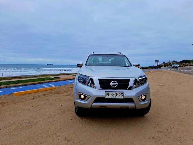 NISSAN NAVARA TOPE DE LINEA AUTOMATICA, 4X4, DIÉSEL