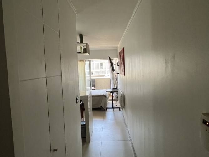 ESTUDIO AMOBLADO CON ESTACIONAMIENTO Y BODEGA