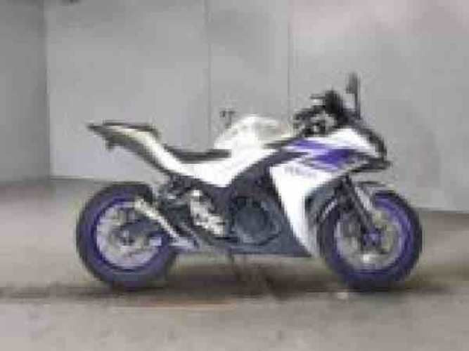 YAMAHA R25