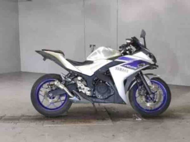 YAMAHA R25