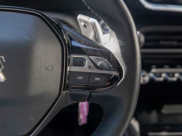 Peugeot 2008 Puretech 130 Eat8 2022