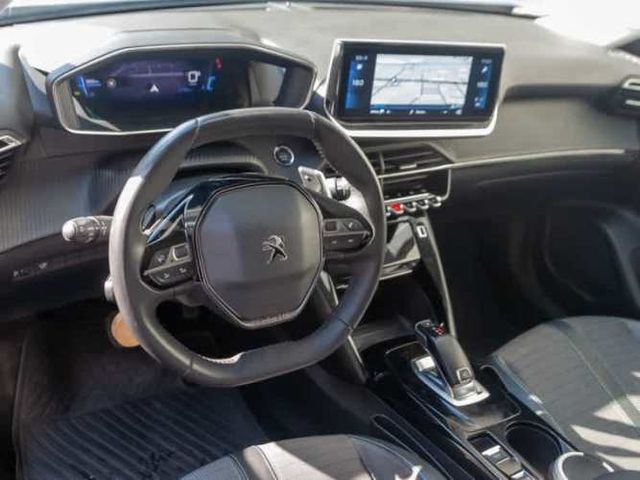 Peugeot 2008 Puretech 130 Eat8 2022