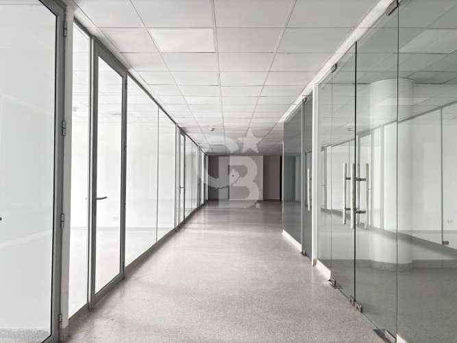 Oficina habilitada en Ciudad Empresarial 281m2