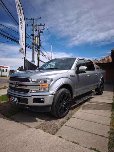 FORD F150 PLATINUM