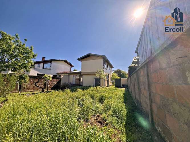 VENTA CASA GRAN SITIO DE 270 M2 SAN PEDRO