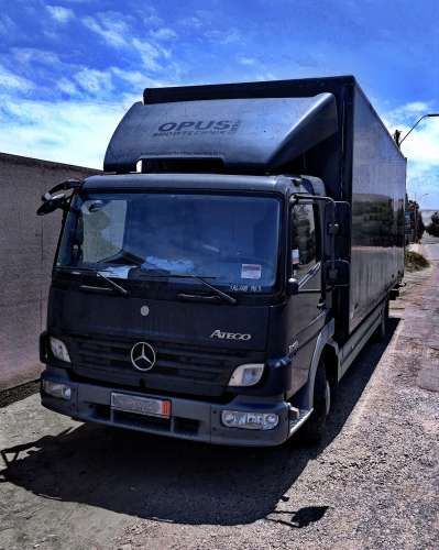 MERCEDES-BENZ ATEGO 818: Vendo - zona Franca