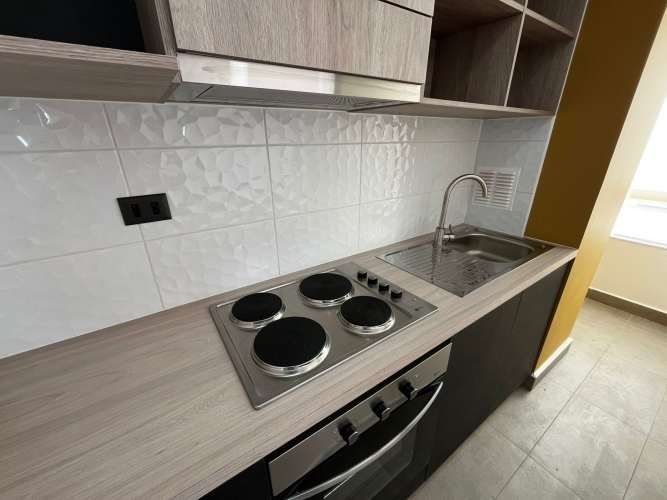ARRIENDO HERMOSO DP 2 DORMITORIOS 1 BAÑO, EDIFICIO LAGUNA ORIENTE