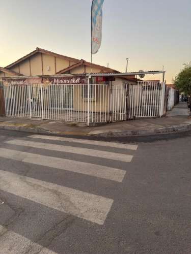 Se arrienda casa negocio