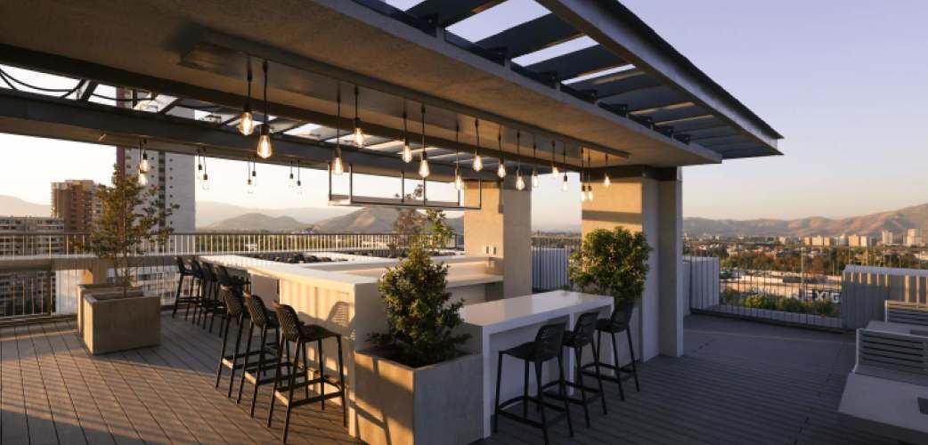 Departamento en arriendo c/ estacionamiento en Parque Los Reyes