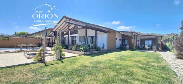 Exclusiva Casa en Arriendo, Peñuelas. (129607)