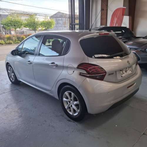 Peugeot 208 HDI 1.6 2017