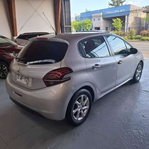 Peugeot 208 HDI 1.6 2017