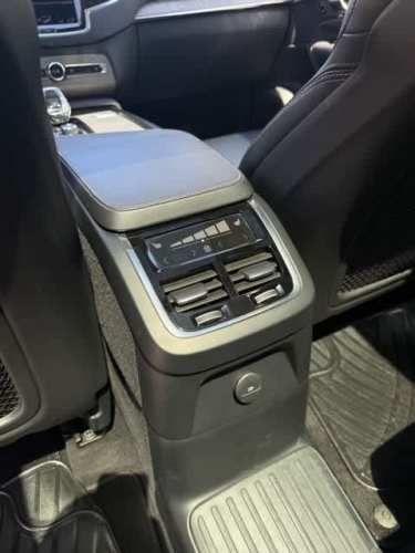 2022 VOLVO XC90 T8 4X4