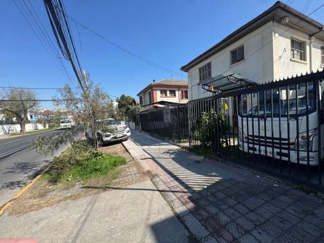 Gran casa 2 pisos, oficina y habitacional (129627)