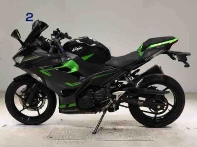 KAWASAKI NINJA 400cc
