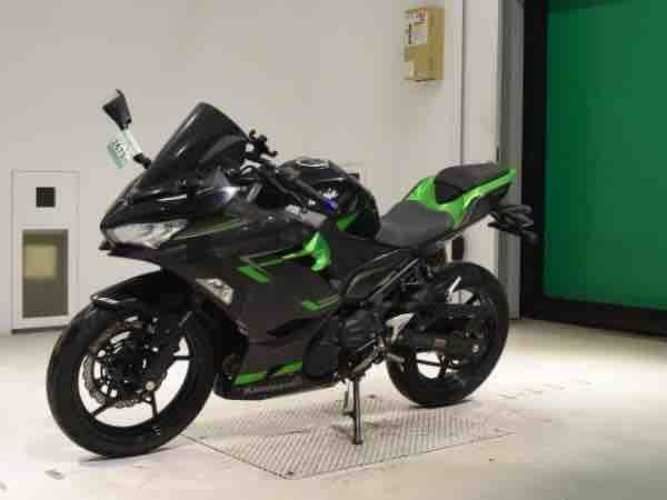 KAWASAKI NINJA 400cc