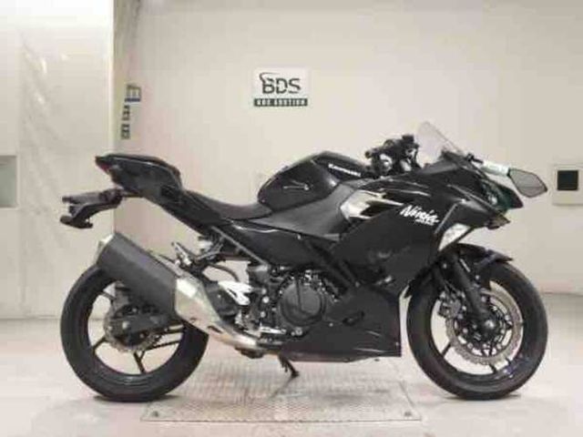 NINJA KAWASAKI 400cc