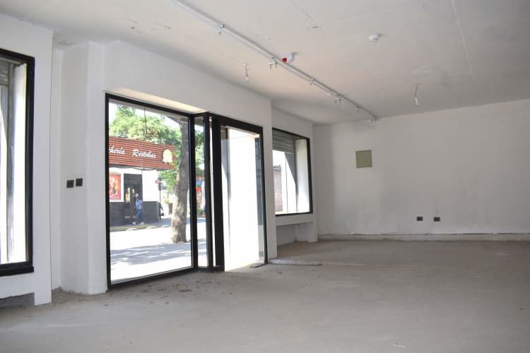 Locales Nuevos, Metro Republica – ULA.