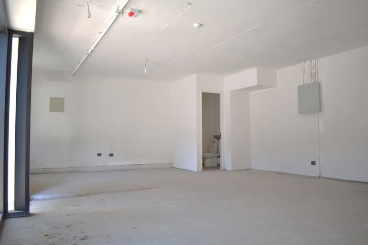 Locales Nuevos, Metro Republica – ULA.