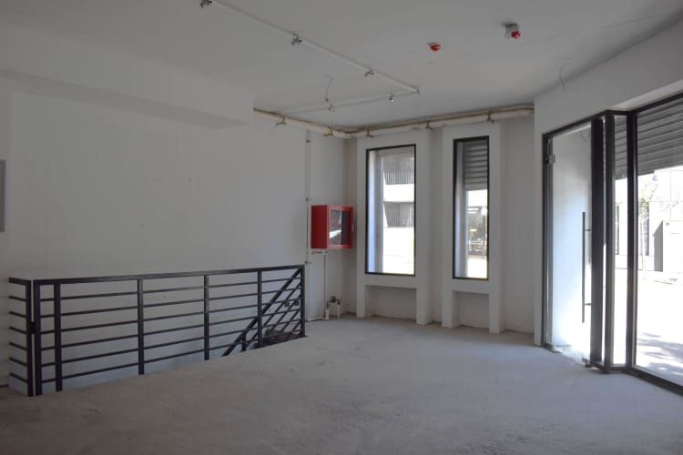 Locales Nuevos, Metro Republica – ULA.