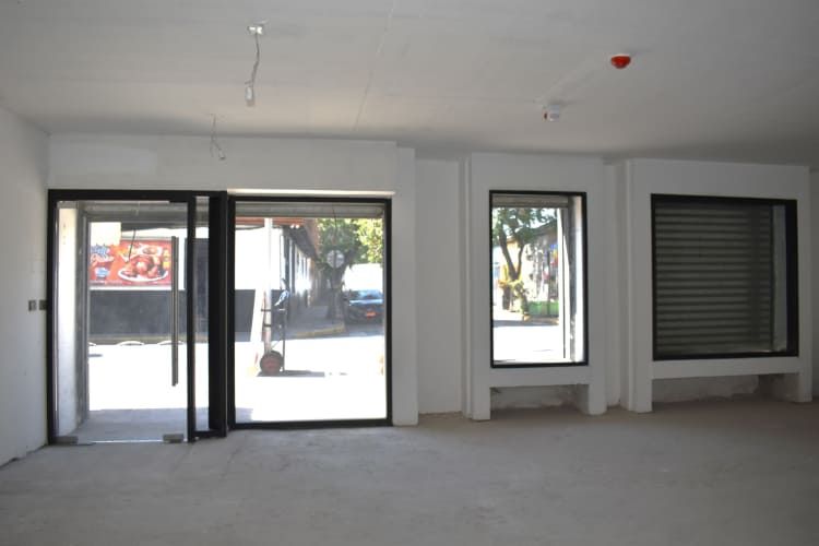 Locales Nuevos, Metro Republica – ULA.