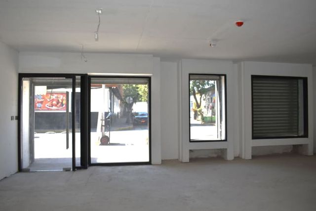 Locales Nuevos, Metro Republica – ULA.