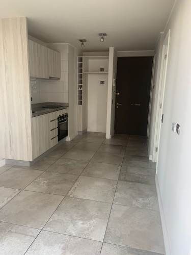 Departamento en arriendo c/ estacionamiento en Universidad de Santiago