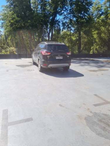 Vendo Ford Escape 2013