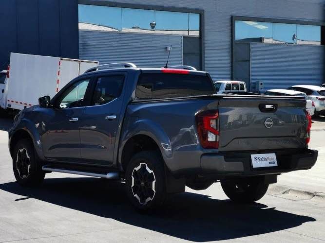 NISSAN NAVARA 2023