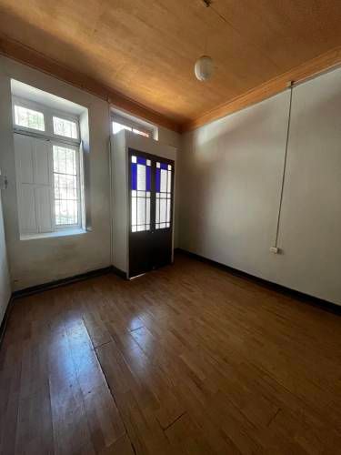 Departamento 2 dormitorios cerca de la Aduana