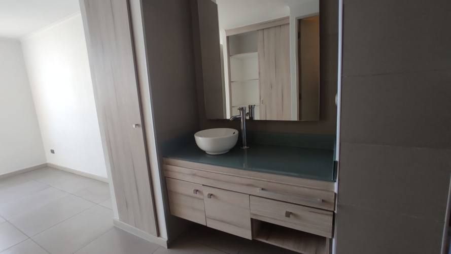 Depto 1D1B Santiago / Tucapel Jimenez