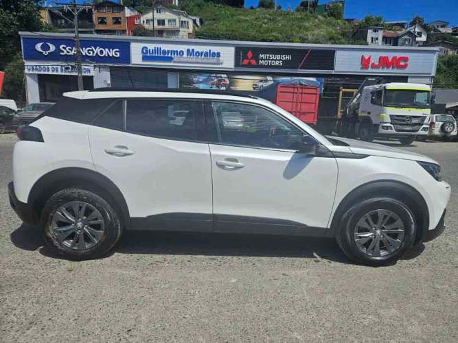 Peugeot 2008 2023 2008 Puretech 130 1.2