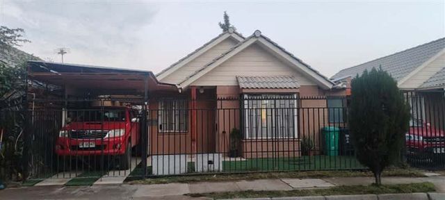 CASA Casa en venta 3Dy 2B, aislada, Larapinta, Lampa