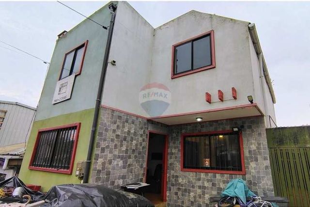 2 casas por 1, se aceptan ofertas al contado
