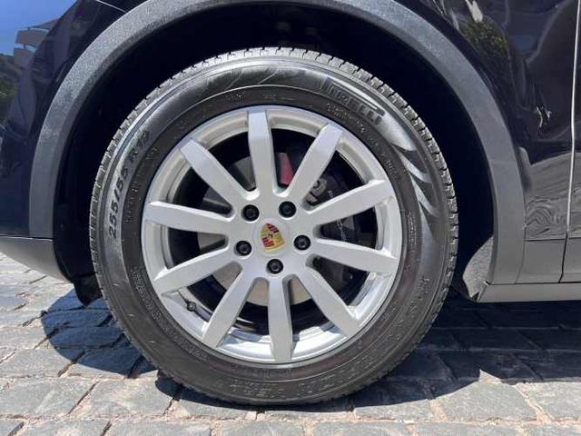 PORSCHE CAYENNE  2019