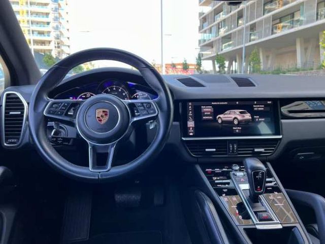 PORSCHE CAYENNE  2019
