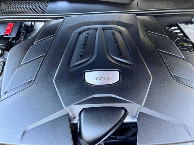 PORSCHE CAYENNE  2019