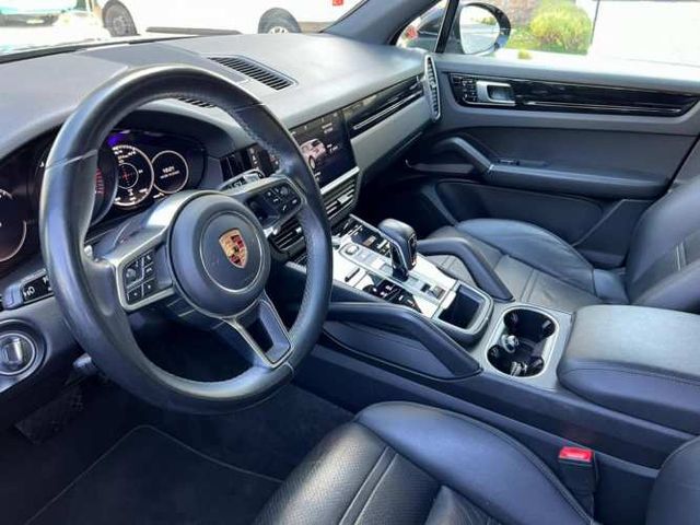 PORSCHE CAYENNE  2019