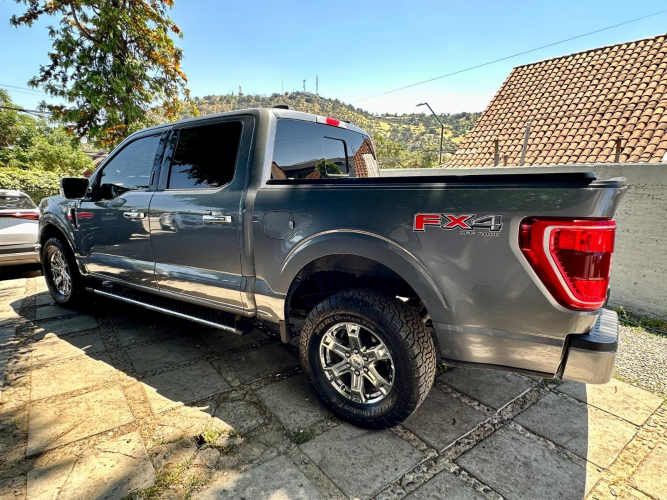 FORD F-150 XLT 5.0 4X4  2021