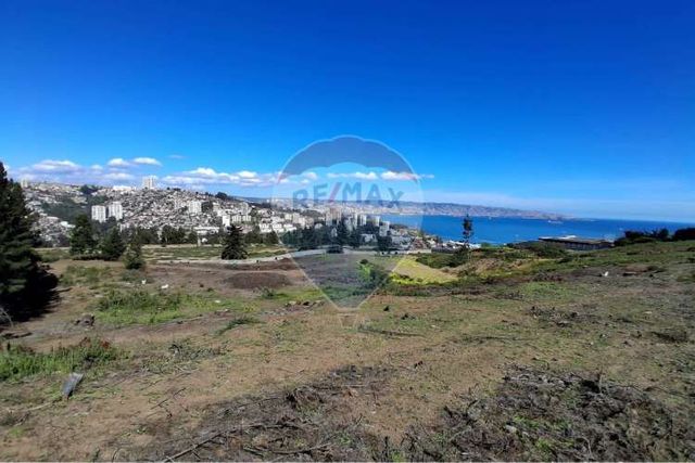 Terreno para desarrollo inmobiliario en los pinos