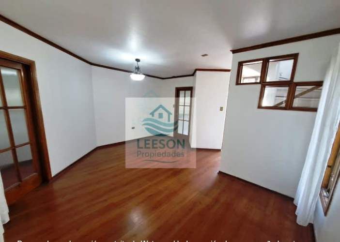 CERRO ALEGRE- ARRIENDO CASA 3D/2B CON ESTACIONAMIENTO