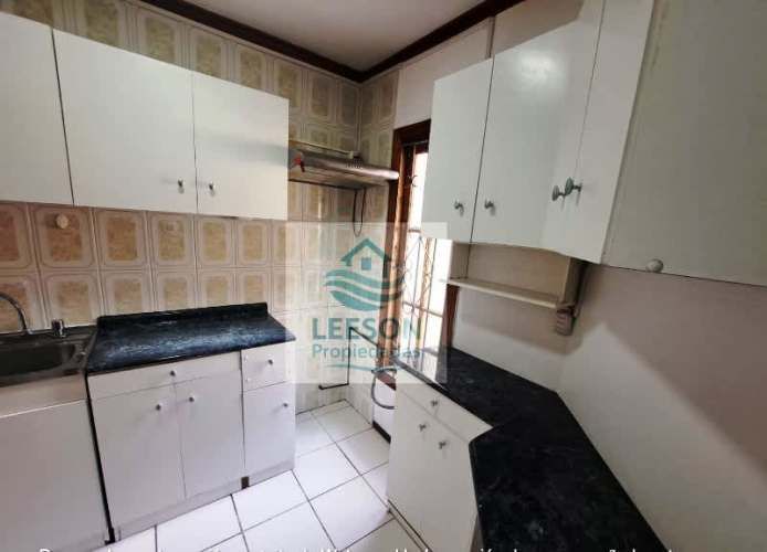 CERRO ALEGRE- ARRIENDO CASA 3D/2B CON ESTACIONAMIENTO