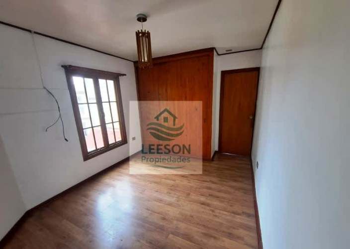 CERRO ALEGRE- ARRIENDO CASA 3D/2B CON ESTACIONAMIENTO
