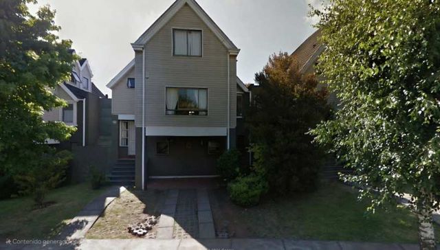 LINDA Y AMPLIA CASA EN SECTOR LOMAS DE MIRASUR