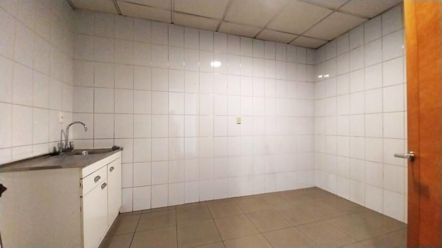 A Minutos del Centro - Excelente Ubicación - Edificio de Oficinas - A Pasos de Autopistas