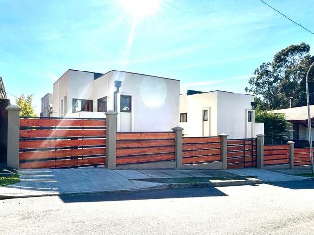 Hermosa casa en Condominio privado