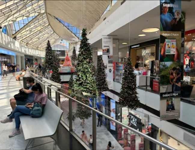 VENDO ESTACIONAMIENTO  EN EXCLUSIVO SECTOR LAS CONDES