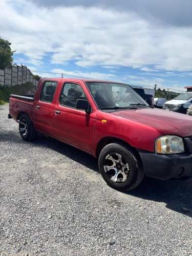 Se vende Nissan terrano 4x2 2010