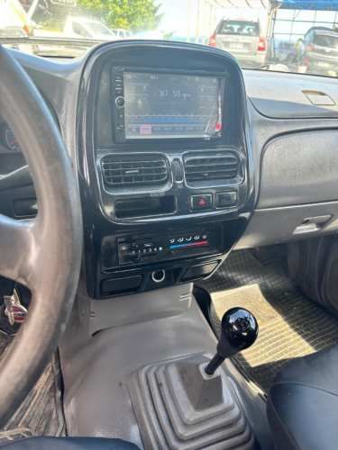 Se vende Nissan terrano 4x2 2010